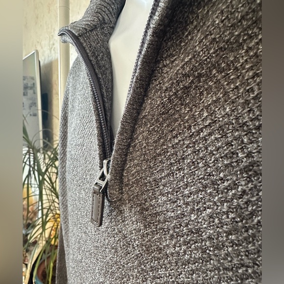 Dockers classic sweater pullover with quarter zipper and long sleeves. Size L. - Picture 5 of 15